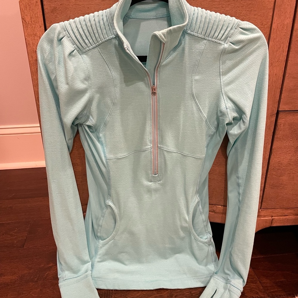 Lululemon Pullover - Size 4